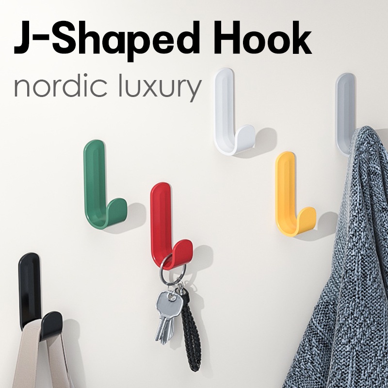 1/2/6 ชิ้น หรูหรา พื้นผิวเรียบ ตะขอ ห้องครัว ห้องน้ํา ประตู ด้านหลัง ที่แขวนผ้า นอร์ดิก รูปตัว J ตะขอกาวในตัว อเนกประสงค์ ตะขอติดผนัง