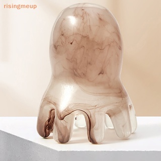 [risingmeup] แปรงหวีนวดหนังศีรษะ รูปปลาหมึก 1 ชิ้น