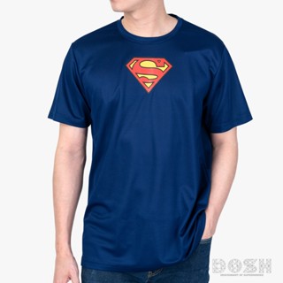 [S-5XL]DOSH MENS T-SHIRTS SUPERMAN เสื้อยืดคอกลม แขนสั้น ผ้าโพลีเอสเตอร์ ผู้ชาย FSMT5220-NV