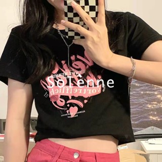 Solenne  เสื้อครอป เสื้อยืดผู้หญิง ครอป baby tee สาวเรโทร 2023 NEW Style สบาย สวยงาม Stylish คุณภาพสูง A29J1I8 36Z230909