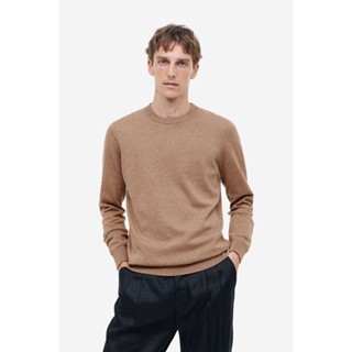 H&amp;M เสื้อสวมหัวผ้าทอเนื้อดี Man Slim Fit Fine-knit cotton jumper 0564358_1