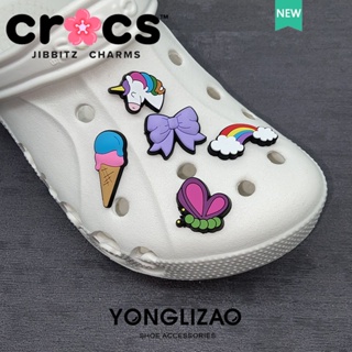 Jibbitz Crocs charms หัวเข็มขัดรองเท้า อุปกรณ์เสริมรองเท้า เรนโบว์ยูนิคอร์น ซีรีส์สีม่วง สาว Crocs รองเท้า ดอกไม้ ตกแต่งหัวเข็มขัด