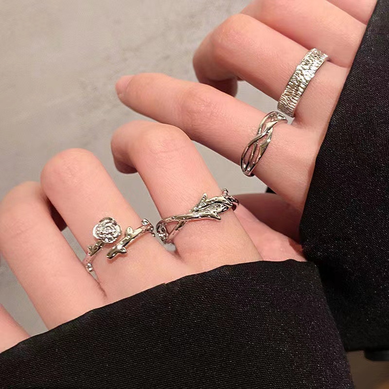 Thorn Rose Couple Ring for Girls' New INS Cool Fashion Personalized Index Finger Ring with Adjustable Opening, Popular Ring