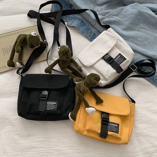 【พร้อมส่ง】miss bag fashion กระเป๋าสะพายข้าง ผ้าแคนวาส รุ่น D-1515