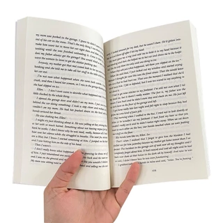 หนังสือ หนังสือภาษาอังกฤษ It Ends with Us / Ugly Love / Verity By Colleen Hoover English Novel Literature Fiction Books