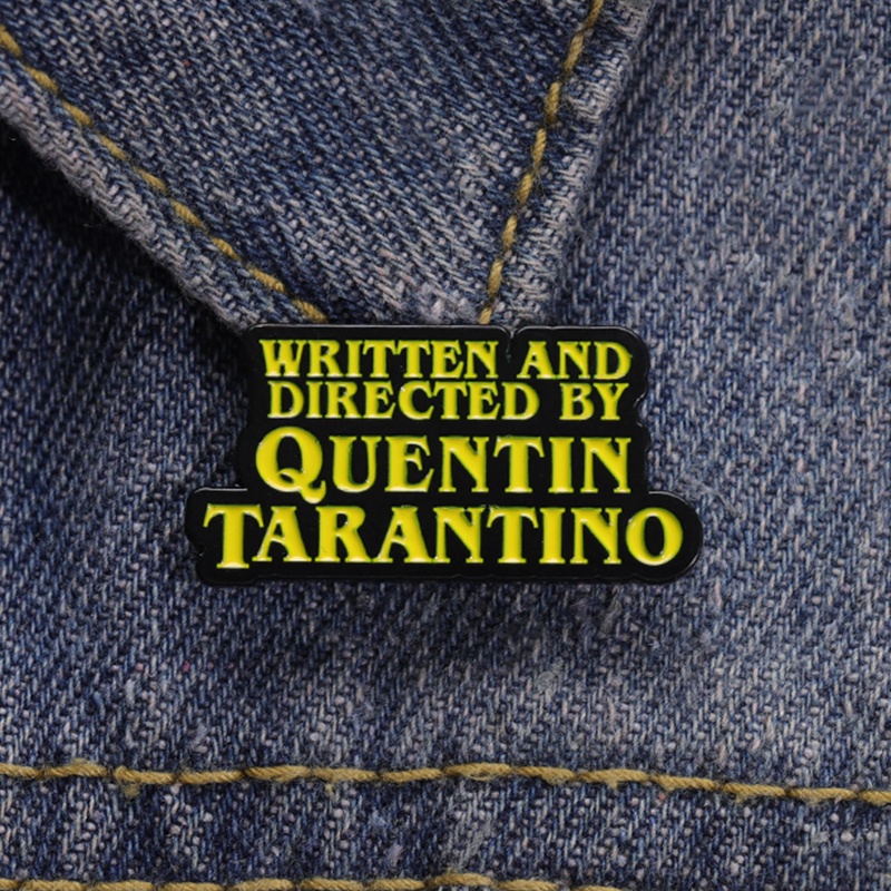 เข็มกลัด รูปนักเขียน และผู้กํากับภาพยนตร์ Quentin Tarantino อุปกรณ์เสริม สําหรับเพื่อน