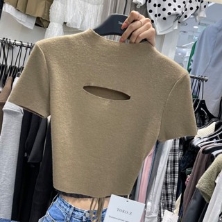 ถักเสื้อคอเต่าครึ่งตัว สปริงซัมเมอร์ 2023 สปริง สปริง ใหม่ ผ้าปูโต๊ะสีพื้นๆ แบบเสื้อคอวี ผ้าซิ่น