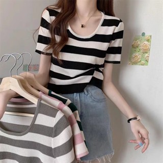 Shein 🔥เสื้อยืดแขนสั้นผู้หญิงลายทาง เสื้อครอปไหมพรม ผ้านิ่มใส่สบาย   91010