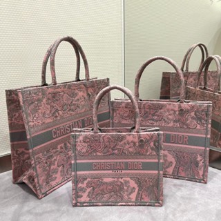 พรี​ ราคา9100 Dior Book tote ไซส์​เล็ก หนังแท้ กระเป๋าหิ้ว26*8*22cm