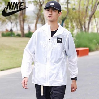 Nike ของแท้ 100% เสื้อแจ็กเก็ต มีฮู้ด ระบายอากาศ พิมพ์ลายแนวสตรีท สําหรับผู้ชาย