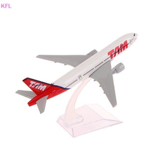 (KFL) โมเดลเครื่องบินโลหะ 1:400 Replica Brazilian TAM Boeing 777 ของเล่น สําหรับเด็กผู้ชาย ขายดี