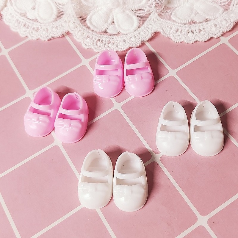 ใหม่ รองเท้าแตะพลาสติก PVC 2.5 ซม. 2 สี สําหรับตุ๊กตา 1/8 BJD 16 ซม.