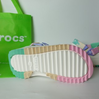 Crocs รองเท้าเดินป่า สไตล์คลาสสิก สีขาว สําหรับผู้หญิง