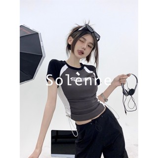 Solenne  เสื้อครอป เสื้อยืดผู้หญิง ครอป baby tee สาวเรโทร 2023 NEW Style รุ่นใหม่ High quality Stylish ทันสมัย A99J1YG 36Z230909