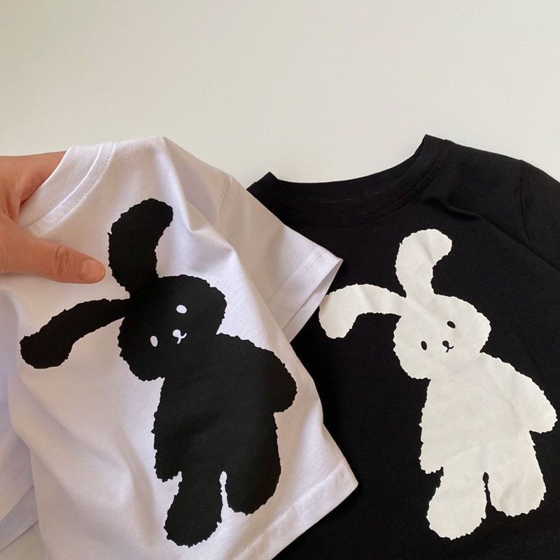 [ML] เสื้อยืดคอกลม แขนสั้น พิมพ์ลายกระต่ายน่ารัก สไตล์เกาหลี เหมาะกับฤดูร้อน สําหรับเด็กผู้ชาย และผู้หญิง 80-150 ซม.