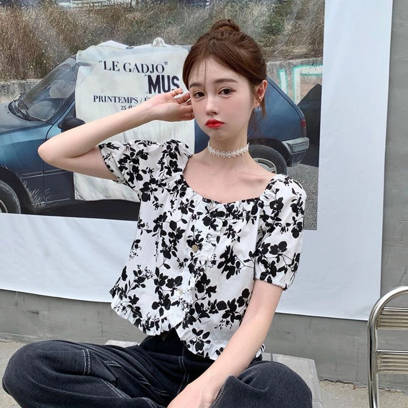 Crush เสื้อเชิ้ตแขนสั้นคอสแควร์ลายดอก สไตล์เกาหลี thumbnail 5