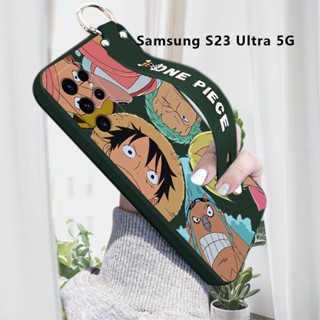 สําหรับ Samsung Galaxy S23 Ultra S23 Plus S23 5G(พร้อมสายรัดข้อมือ) เคสโทรศัพท์มือถือ ซิลิโคน กันกระแทก กันรอยเลนส์กล้อง ลาย Pirate King Group