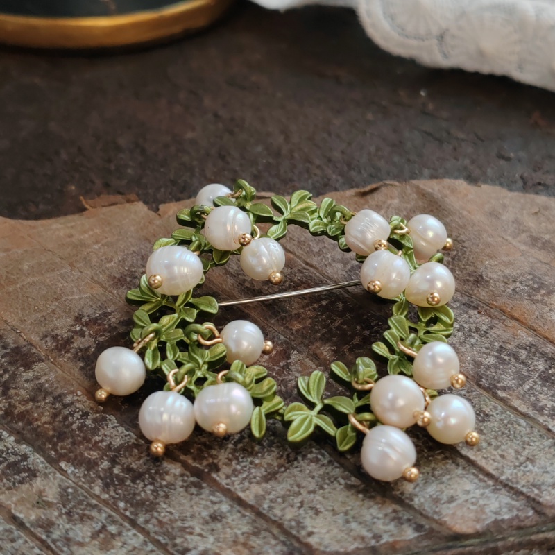 เข็มกลัด รูปดอกทานตะวัน ใบไม้ ประดับมุก เครื่องประดับ สไตล์คลาสสิก หรูหรา สําหรับผู้หญิง - รูปที่ 2