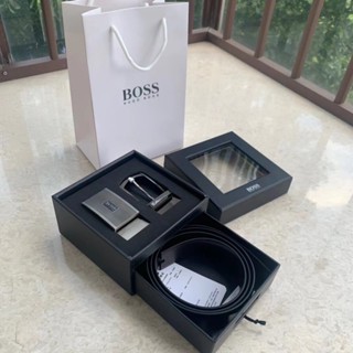 **กอบัว** เข็มขัดผู้ชาย Hugo Boss มีหัวเข็มขัด 2 หัว สายเข็มขัด 1เส้น มีสีดำ/สีน้ำตาล สลับใช้ได้ สินค้าใหม่ ของแท้ พร...