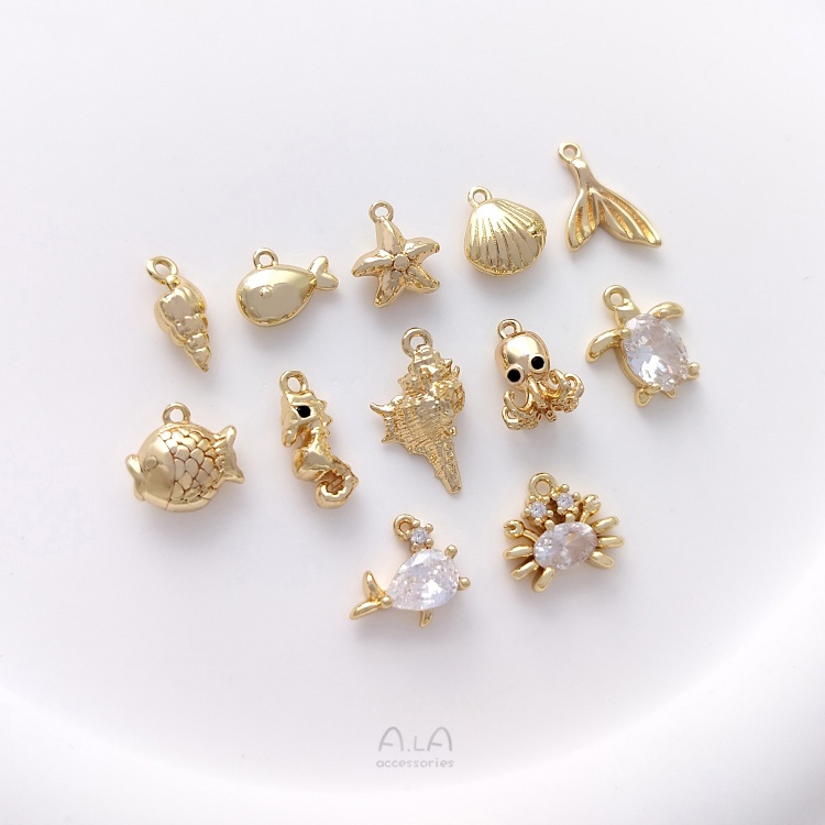จี้ 14K Sea Life Conch Scallop Whale