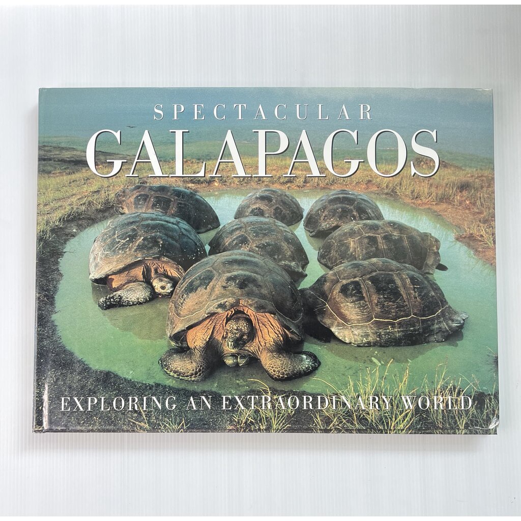 Spectacular Galapagos Tui De Roy September 28, 1999 90-99% Hardcover