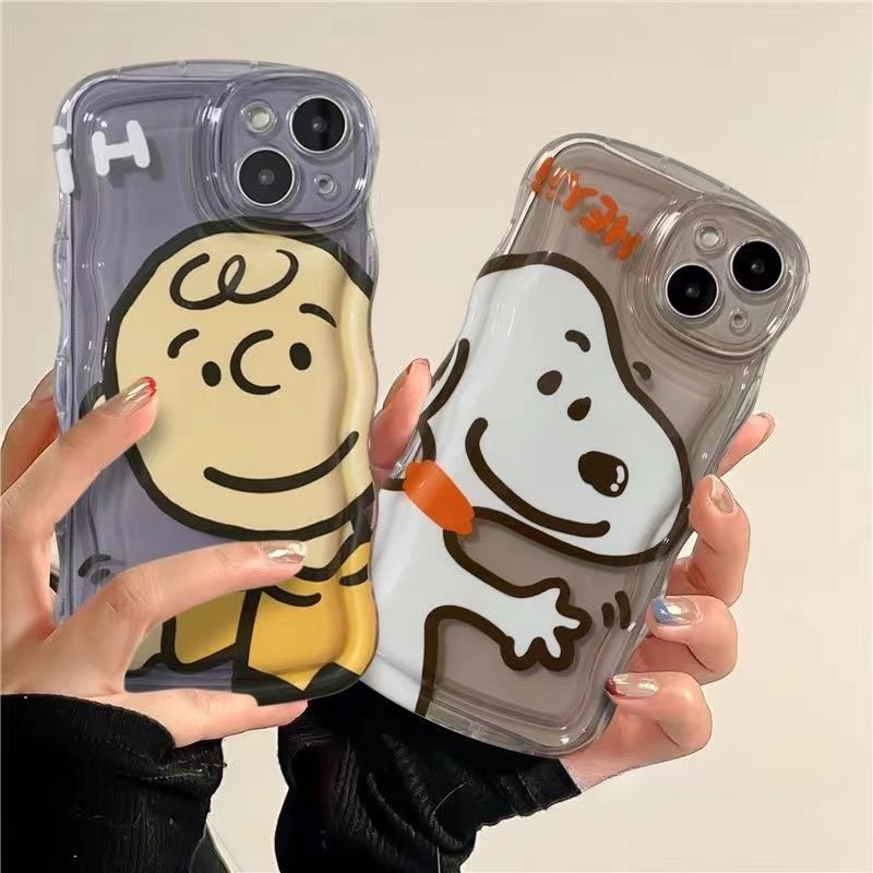 เคสโทรศัพท์ซิลิโคน TPU นิ่ม แบบใส ลาย Charlie Brown Snoopy ขอบหยัก สําหรับ iPhone 15 11 14 13 12 Pro XS Max X XR 7 8 Plus
