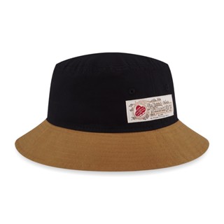 New Era หมวกรุ่น BUCKET BRITISH MILLERAIN KHAKI BLACK