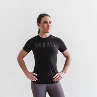 Nobull เสื้อยืดลําลอง แขนสั้น คอกลม เหมาะกับการเล่นฟิตเนส วิ่ง เล่นกีฬา สําหรับสตรี