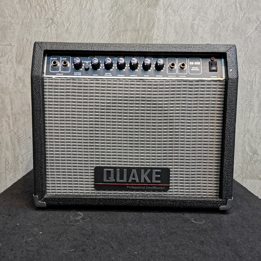 Quake GA-30R แอมป์กีตาร์ไฟฟ้า