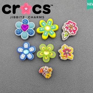 Jibbitz crocs charms หัวเข็มขัด รูปการ์ตูนดอกไม้น่ารัก หลากสี อุปกรณ์เสริม สําหรับตกแต่งรองเท้า crocs diy 2023