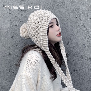 Misskoi [พร้อมส่ง] หมวกถัก ผ้าวูล ป้องกันหู ให้ความอบอุ่น แฟชั่นฤดูใบไม้ร่วง ฤดูหนาว สไตล์เกาหลี