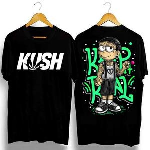 KUSH Nobita V7 สตรีทแฟชั่นสไตล์เรโทรอเมริกัน เสื้อยืดลำลองผ้าฝ้ายพิมพ์ลายสีดำและสีขาวS-5XL