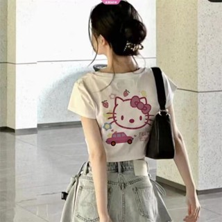 Sanrio ใหม่ เสื้อยืดครอปท็อป แขนสั้น พิมพ์ลายการ์ตูน Hello Kitty น่ารัก ทรงหลวม แฟชั่นฤดูร้อน สําหรับผู้หญิง Y2k