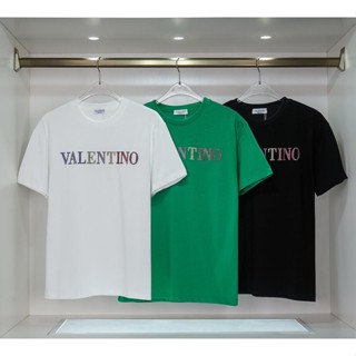 ❤❀ [พร้อมส่ง] ❤ Valent-i--n เสื้อยืดแขนสั้น ผ้าฝ้าย พิมพ์ลายตัวอักษร แฟชั่นคู่รัก สําหรับชาย และหญิง