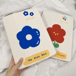 บุปผา ลายการ์ตูน กันกระแทก สร้างสรรค์ เคสiPad อะคริลิ เคสไอเเพด พร้อมถาดใส่ปากกา ฝาหลังใส Compatible For เคสไอเเพด Gen9 เคสไอเเพด Gen10 เคสไอเเพด Air5 เคสไอเเพด Air4 เคสไอเเพด Mini 6 iPad 2022 iPad Air5 iPad 2021 Gen9 iPad 2020 Gen8 iPadPro