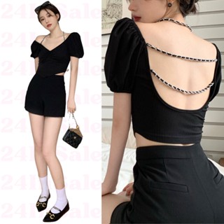 shop24📱สต็อกไทย เสื้อครอปแขนสั้น สีดำคอวี ชายแหลม ด้านหลังแต่งสายเชือกโซ่ โชว์หลังสวยๆ