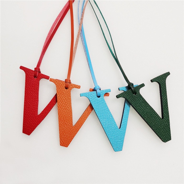 V จี้กระเป๋าตัวอักษรรวมตัวอักษร DIY จี้