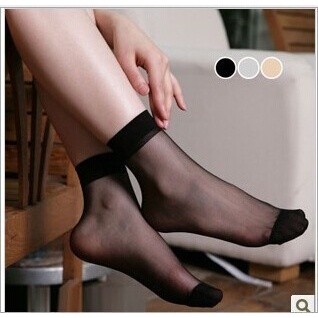 ถุงน่องข้อสั้น แบบใส สีแคนดี้ แฟชั่นฤดูร้อน สําหรับสุภาพสตรี มี 1 คู่