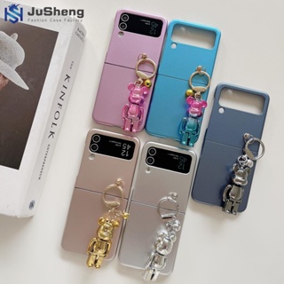 Jusheng เคสโทรศัพท์มือถือ PC แบบแข็ง ชุบไฟฟ้า พร้อมจี้หมีโหด สําหรับ Samsung Z Flip4 Z Flip3