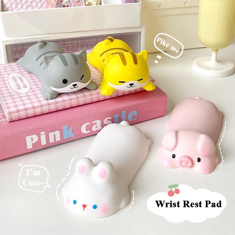 แผ่นรองเมาส์เล่นเกม ลายการ์ตูนหมูน่ารัก 3D ตามหลักสรีรศาสตร์ ใส่สบาย พร้อมเมมโมรี่โฟม รองรับการป้องกันโต๊ะ