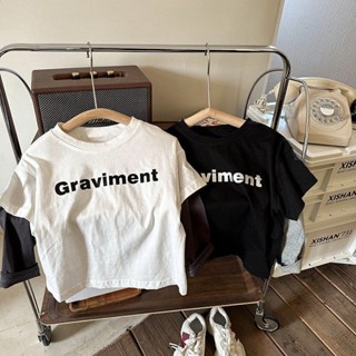 พร้อมส่ง ขายดี เสื้อยืดแขนสั้น ผ้าฝ้ายแท้ พิมพ์ลายตัวอักษร เข้ากับทุกการแต่งกาย แฟชั่นฤดูร้อน สไตล์เกาหลี และญี่ปุ่น สําหรับเด็ก