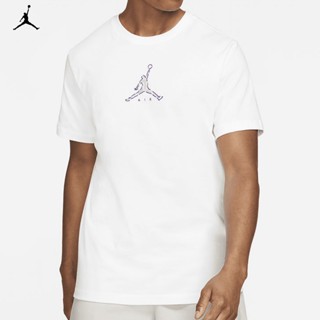 Air Jordan เสื้อยืดแขนสั้นลําลอง ลายโลโก้บาสเก็ตบอล สีสันสดใส สําหรับผู้ชาย และผู้หญิง CZ8379