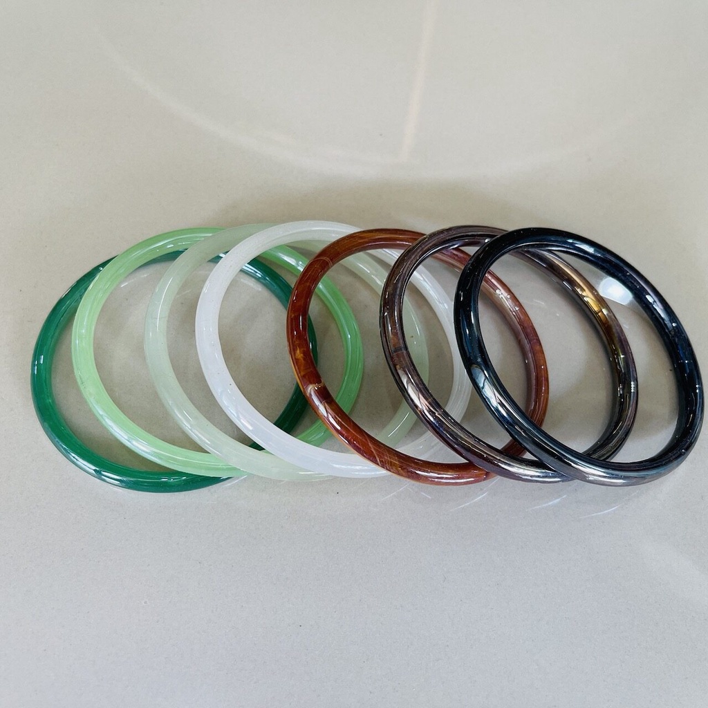กำไลข้อมือ สีมรกต สีแดง สีน้ำตาล กำไรแก้วข้อมือหยก สร้อยข้อมือบาง ราคาถูก พร้อมส่ง
