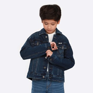 WRANGLER KIDS เสื้อแจ๊คเก็ตเด็กผู้ชาย คอลเลคชั่น Mini Rock Star รุ่น WK C2008102 DENIM แรงเลอร์ เสื้อแจ๊คเก็ต เสื้อแจ๊คเก็ตเด็กผู้ชาย