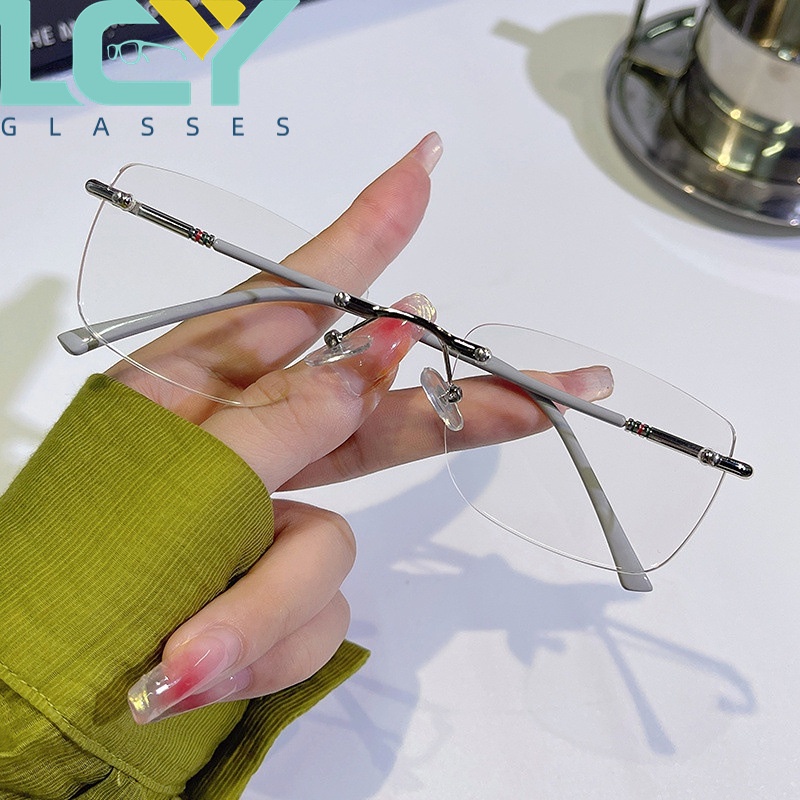 [-0°~-500°] แว่นตาสายตาสั้น ไร้ขอบ เบาพิเศษ สไตล์ย้อนยุค ป้องกันแสงสีฟ้า สําหรับผู้ชาย และผู้หญิง