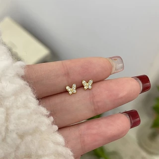 We Flower ต่างหูสตั๊ด เงิน S925 จี้รูปผีเสื้อ ประดับเพทาย น่ารัก กันแพ้ เครื่องประดับ สําหรับผู้หญิง