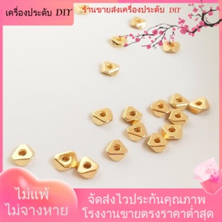 💖เครื่องประดับ DIY ขายส่ง💖ลูกปัดชุบทอง 14k ทรงสามเหลี่ยม หกด้าน แฮนด์เมด DIY อุปกรณ์เสริม สําหรับทําเครื่องประดับ สร้อยข้อมือ 1 ชิ้น[ลูกปัด/จี้/สร้อยคอ/สร้อยข้อมือ/กําไลข้อมือ/ต่างหู]