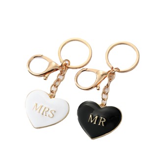 พวงกุญแจโลหะ จี้ตัวอักษร Mr Mrs Charms สีดํา สีขาว เหมาะกับของขวัญวันวาเลนไทน์ แฟชั่นเรียบง่าย สําหรับคู่รัก