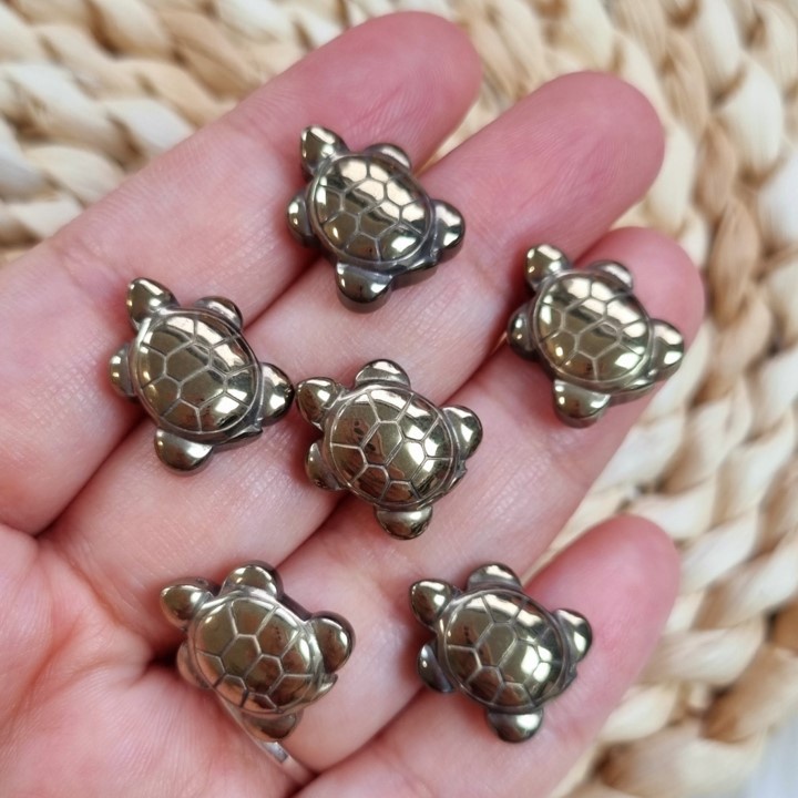 Ready Stock😊 Natural Pyrite Crystal Turtle Carving 天然水晶黄铁矿小乌龟雕刻件