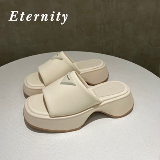 Eternity รองเท้าแตะผู้หญิง รองเท้าแฟชั่นผู้หญิง อัพเกรดวัสดุ สบายขึ้น พื้นหนา กันลื่น เพิ่มสูง 32Z07281